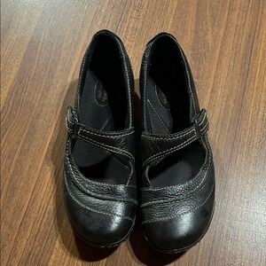Clarks Black Women's Mary Jane Slip-On Flats with Buckle Strap